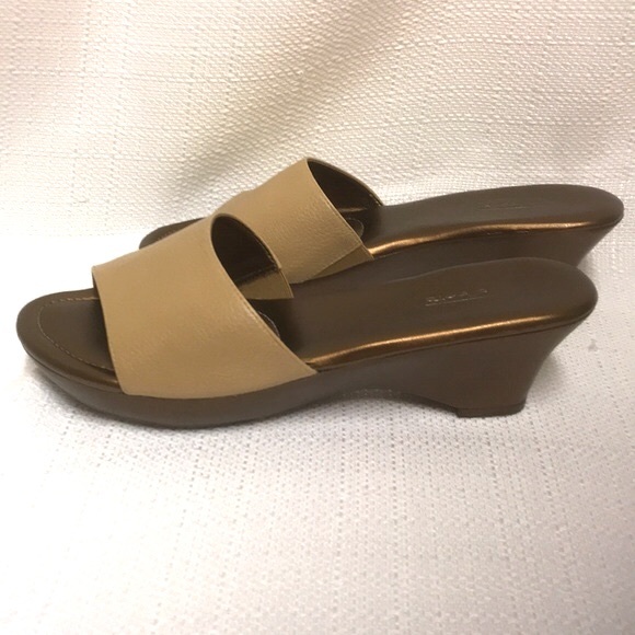 Talbots Ophelia 5 Slide On Sandals in Bamboo Pebbled Leather - Picture 3 of 10